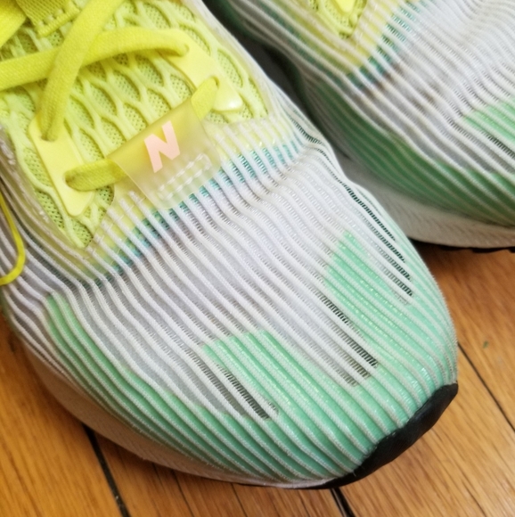 Women's New Balance FuelCell Echolucent size 7.5 white neon athletic sneakers - Picture 11 of 12